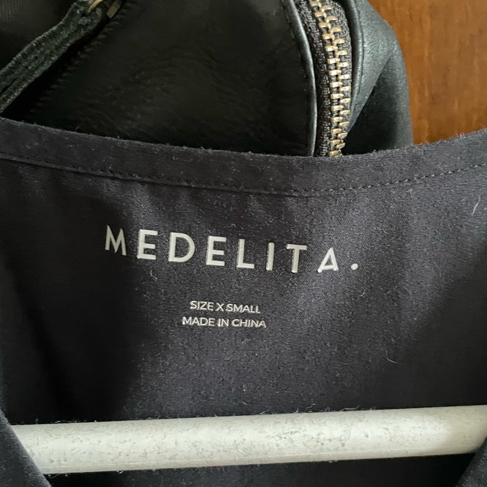 Medelita scrub top xs